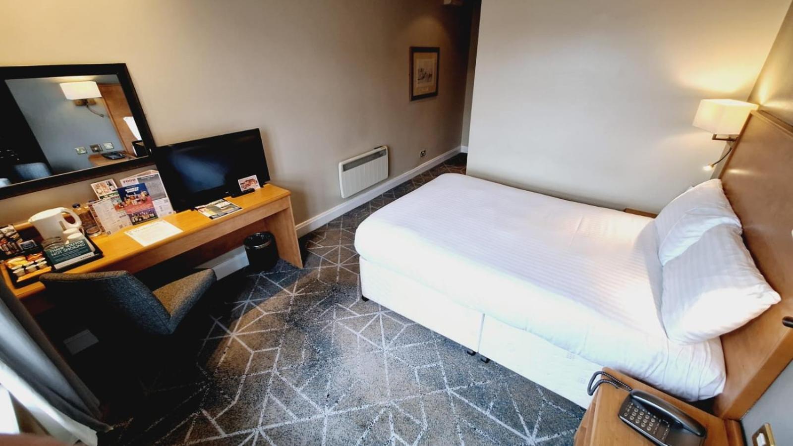 Hotel The Brocket Arms Wetherspoon Wigan Exteriér fotografie