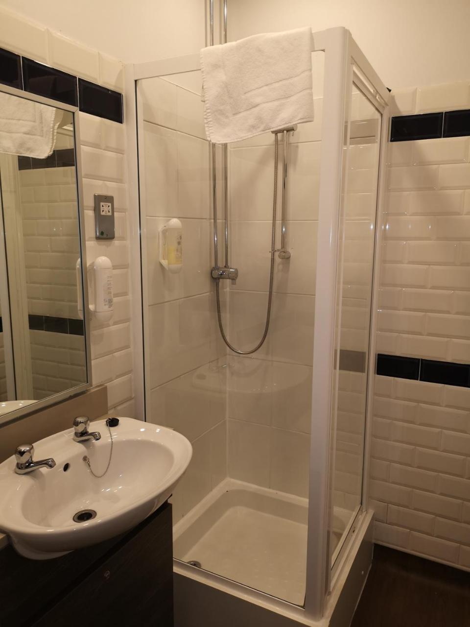 Hotel The Brocket Arms Wetherspoon Wigan Exteriér fotografie